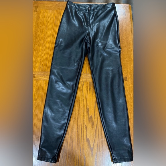 Faux leather leggings - Picture 1 of 2